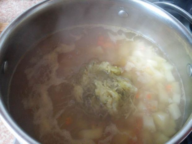 Zupa ziemniaczana z ogórkami 