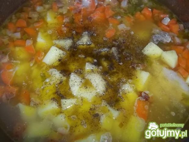 Zupa ziemniaczana z wędzoną nutą