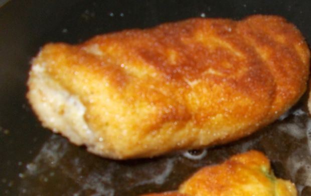 Chicken kiev czyli roladki z masłem pietruszkowym