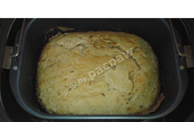 Chleb pszenno-żytni na zakwasie z ziarna