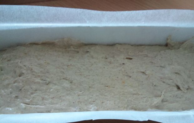Chleb pszenno-żytni z błonnikiem na zakwasie