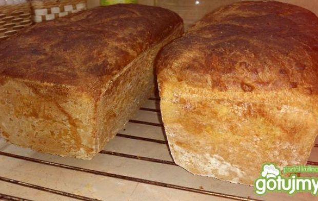 Chleb pszenny z płatkami kukurydzianymi 