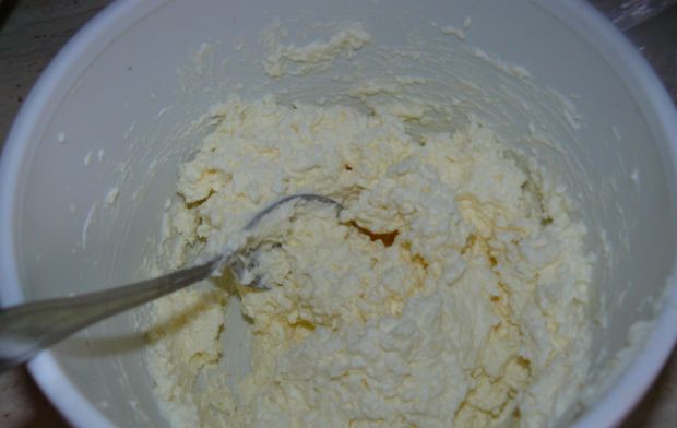 Ciasto truskawkowo - kokosowe z mascarpone