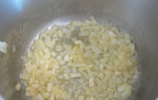 Krem z białych szparagów z kluskami kukurydzianymi