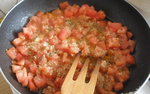 Salsa z bakłażana i pomidorów 