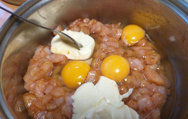 Siekane kotleciki drobiowe z natką pietruszki