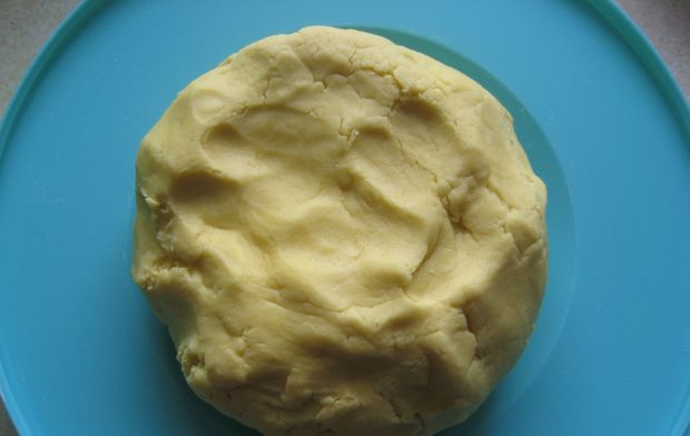 Tarta serowo – rabarbarowa z nutą cynamonu