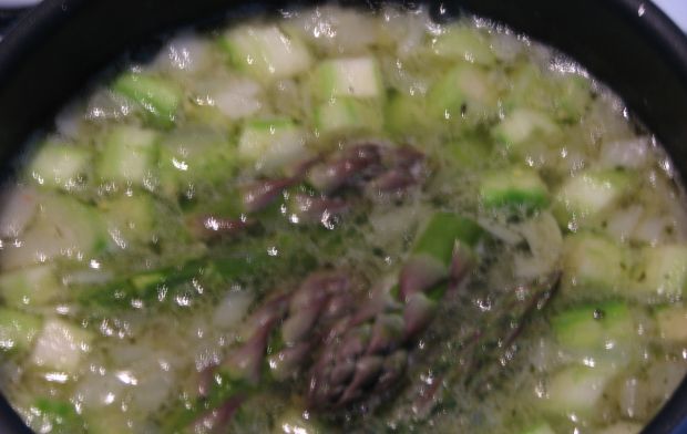 Zupa krem ze szparagów
