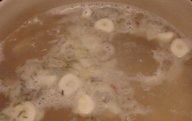 Zupa serowo-czosnkowa